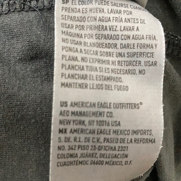 American Eagle Medium charcoal cage front flow top - Picture 10 of 11